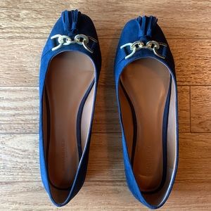 BANANA REPUBLIC Blue Ballet Flats Round Toe Cross Chain